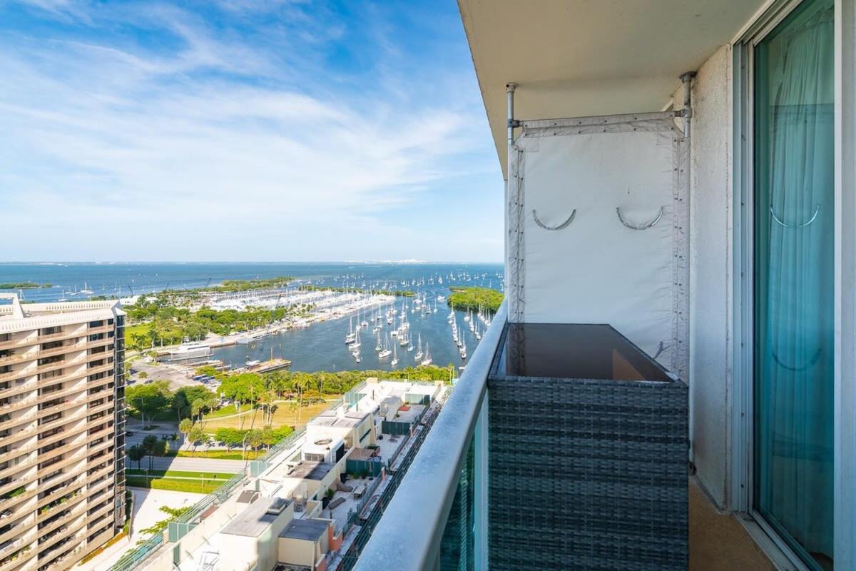 City View Balcony Steps From Restaurants, Peacock Park & Marina Miami Buitenkant foto
